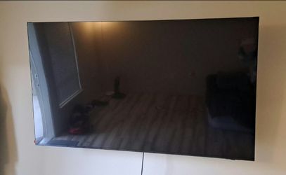 Samsung 75” 4K Crystal UHD Smart TV – U7900F