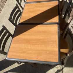 3 Comercial Tables And 3 Chairs 🪑