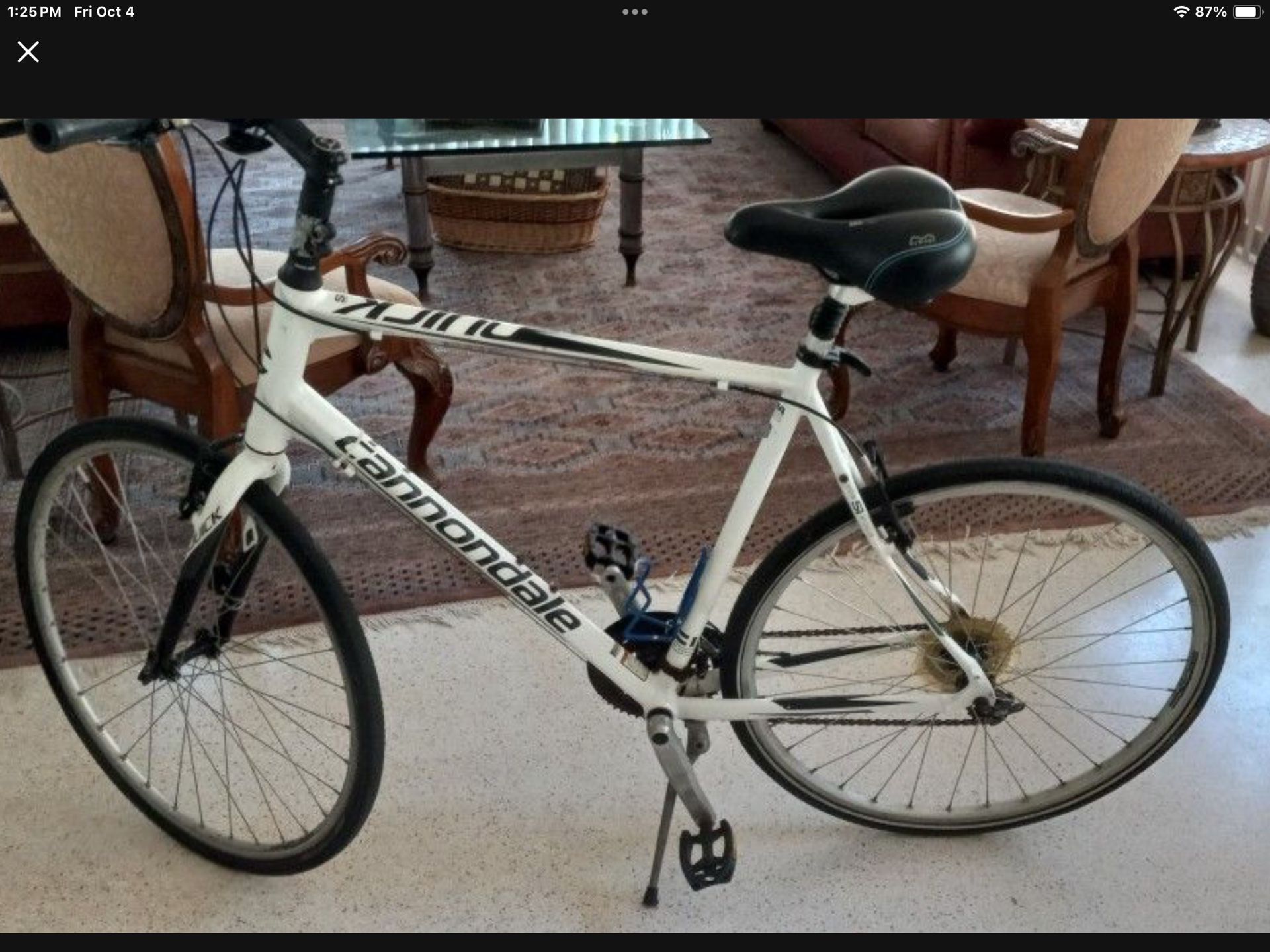 Cannondale Quick C4 Hybrid Aluminum Bike
