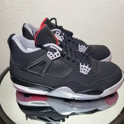 BRAND NEW JORDAN 4 BRED GOLF