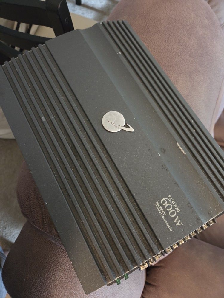 Planet Audio 600W