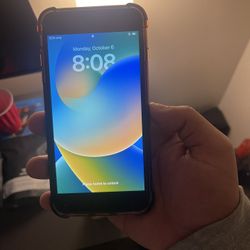 Unlocked iPhone 8 Plus – Fully Working – Small Crack – 64GB