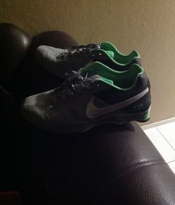 Tenis casi nuevos 10