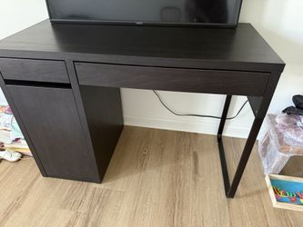 IKEA Micks Deal Black-brown