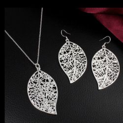 925 Sterling Silver Pretty Leaves Jewelry Set