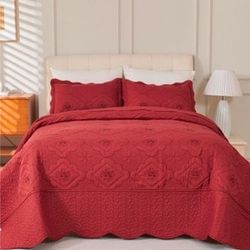 Queen Embroidered 3 Piece Queen Classic Comforter Set