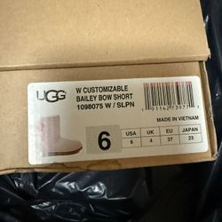 EUC Women’s Ugg Bow tie Boots Pink