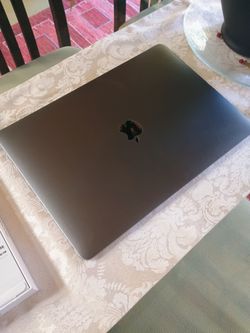 BackMarket MacBook Air (2020) 13-inch - Apple M1 8-core and 7-core GPU - 8GB RAM - SSD 128GB