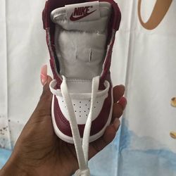 Toddler Jordan 1’s Retro high OG