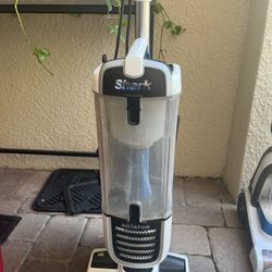 Shark Rotator Vacuum (Used For Pets)