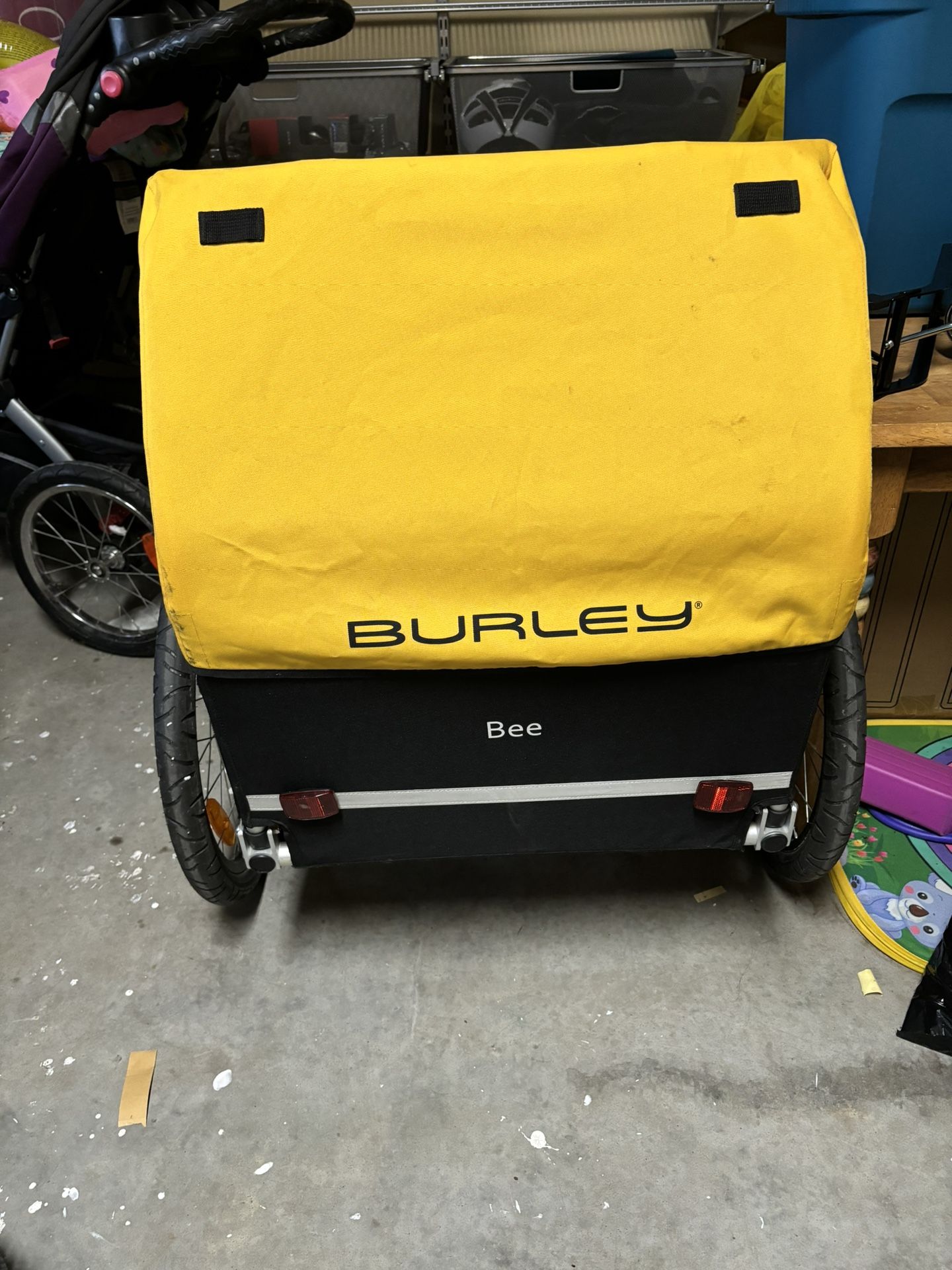 Burley Bees Bike Trailer Like New $175
