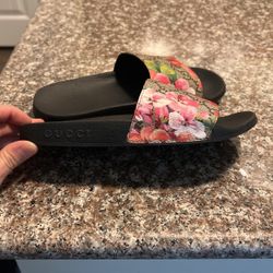 Gucci Supreme Bloom Slides 