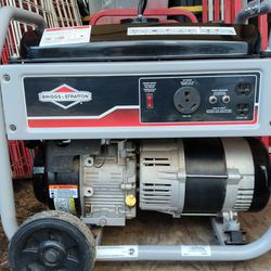 Briggs & Stratton Generator- 3500/4375 Watts W/ RV Outlet 