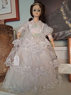 Brinn's First Lady Gown Series Porcelain Doll