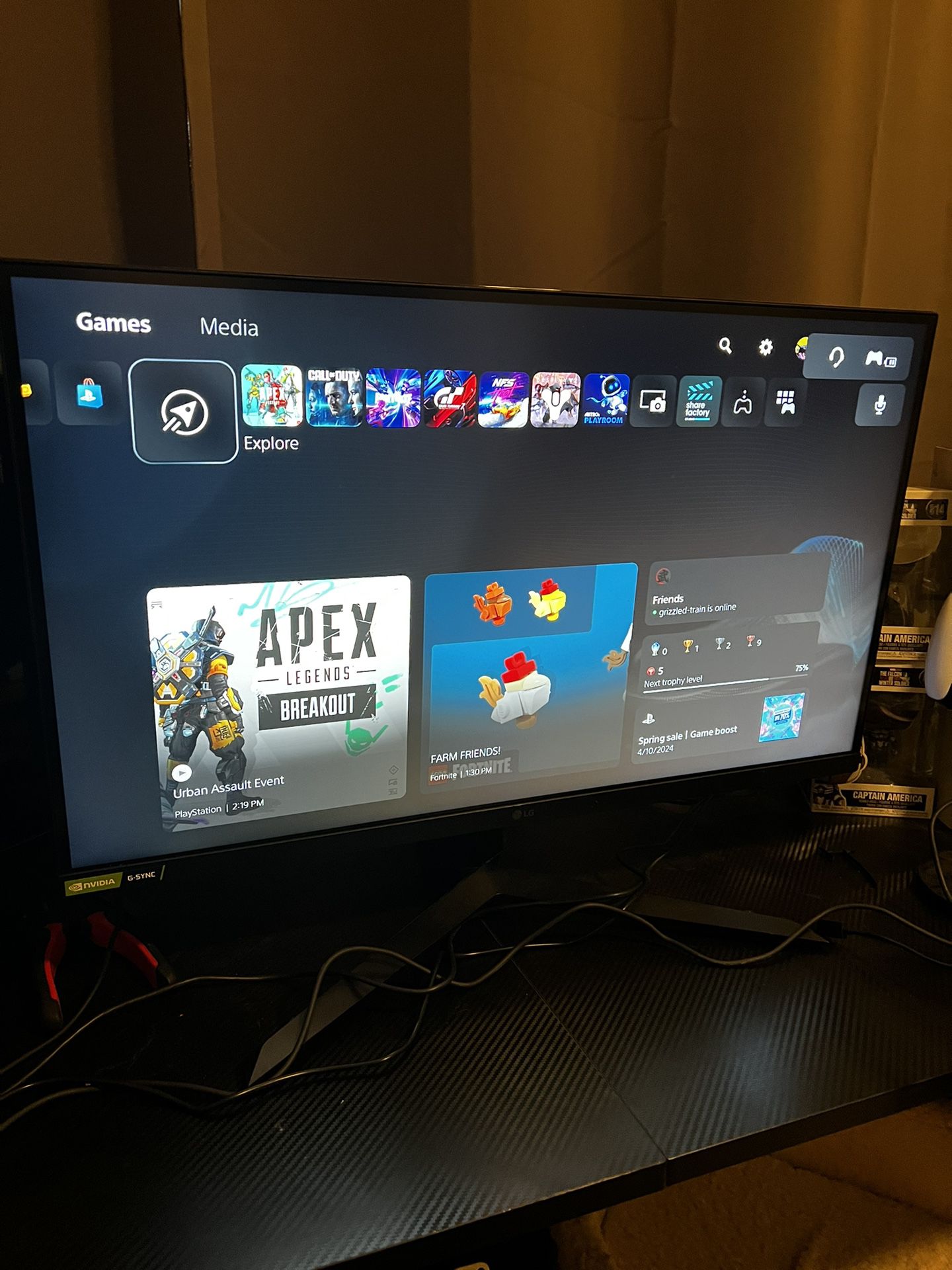 gaming monitor 
