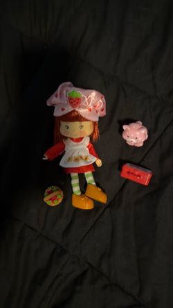 Strawberry shortcake small doll