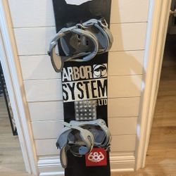 Arbor 151 Twin snowboard W Bindings MED 