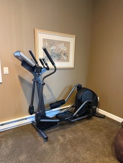 LIFE FITNESS ELLIPITICAL