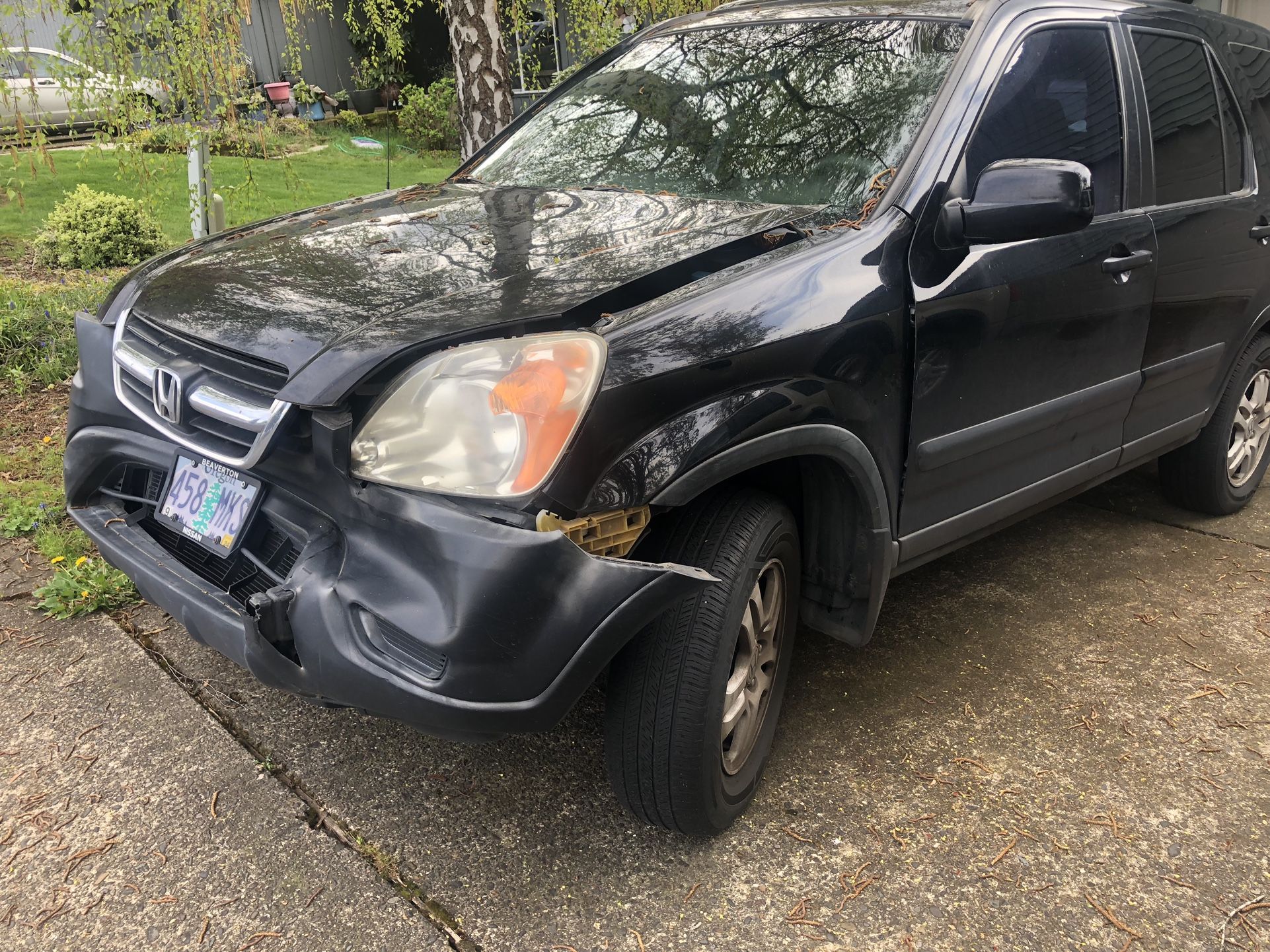 2004 Honda CRV Front End Damage Salvage 250K Miles