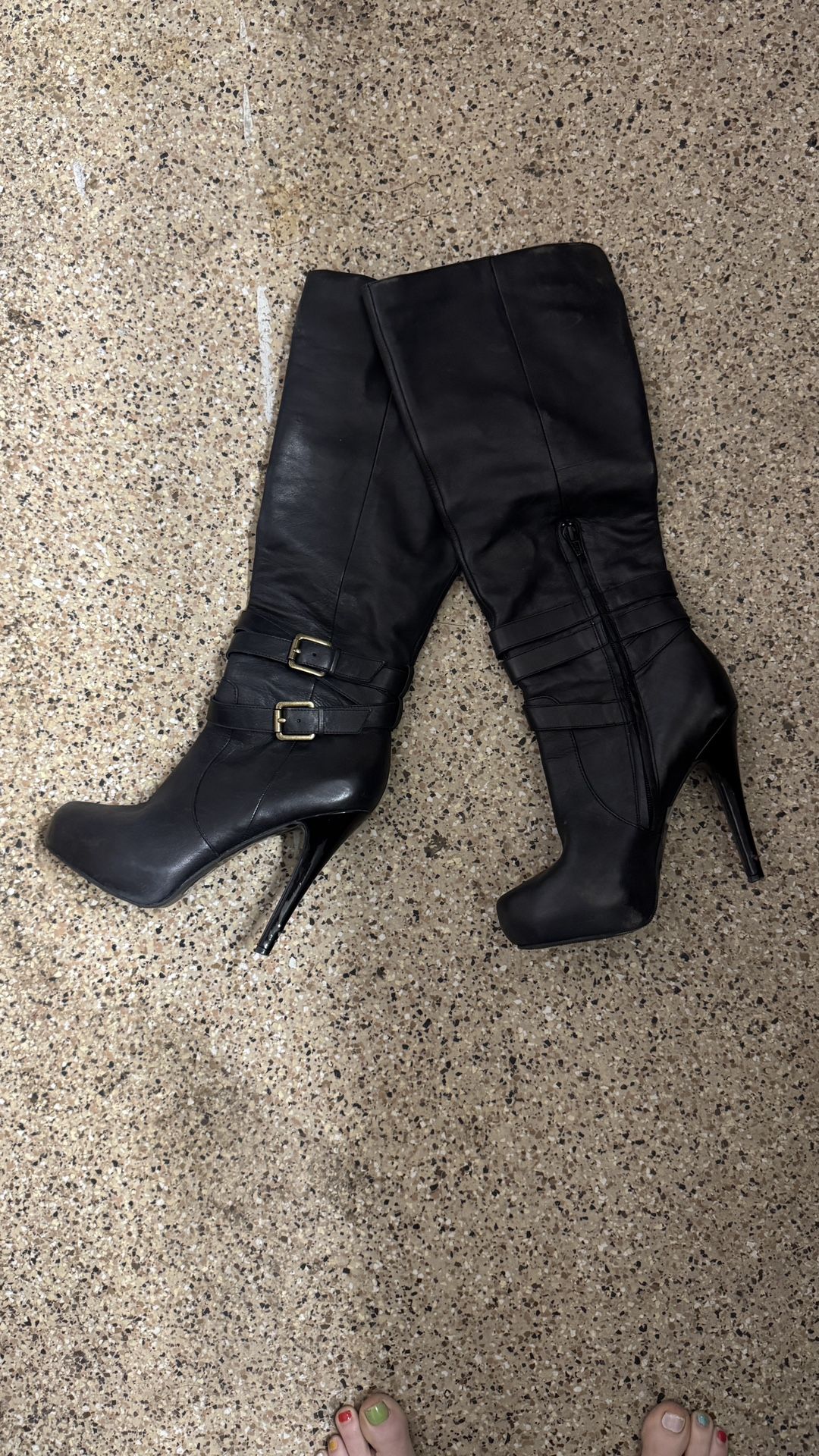 Aldo Knew High Boots Size 8