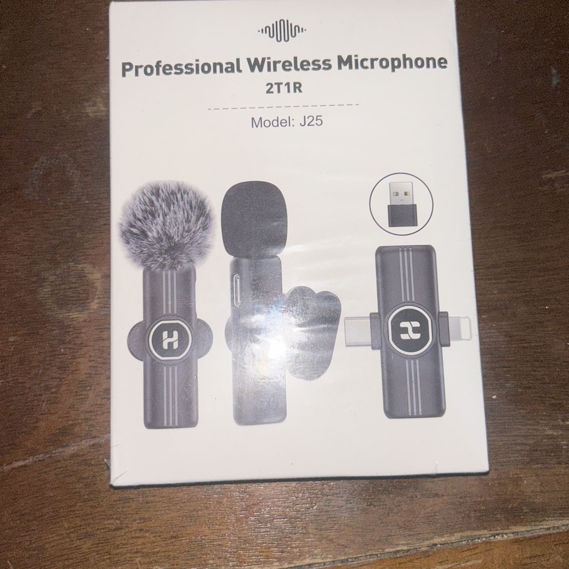 Dual Wireless Lavalier Microphone Plug-Play