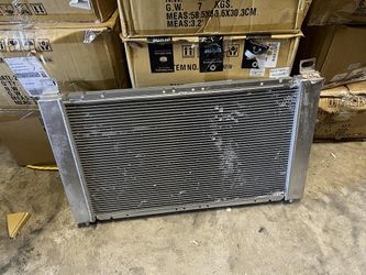 LA Zona Auto Parts 1999 to 2006 GMC Sierra Yukon Escalade Radiator Radiador 1 row i ilera