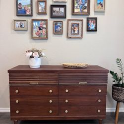 Rare 1950s MCM Dresser
