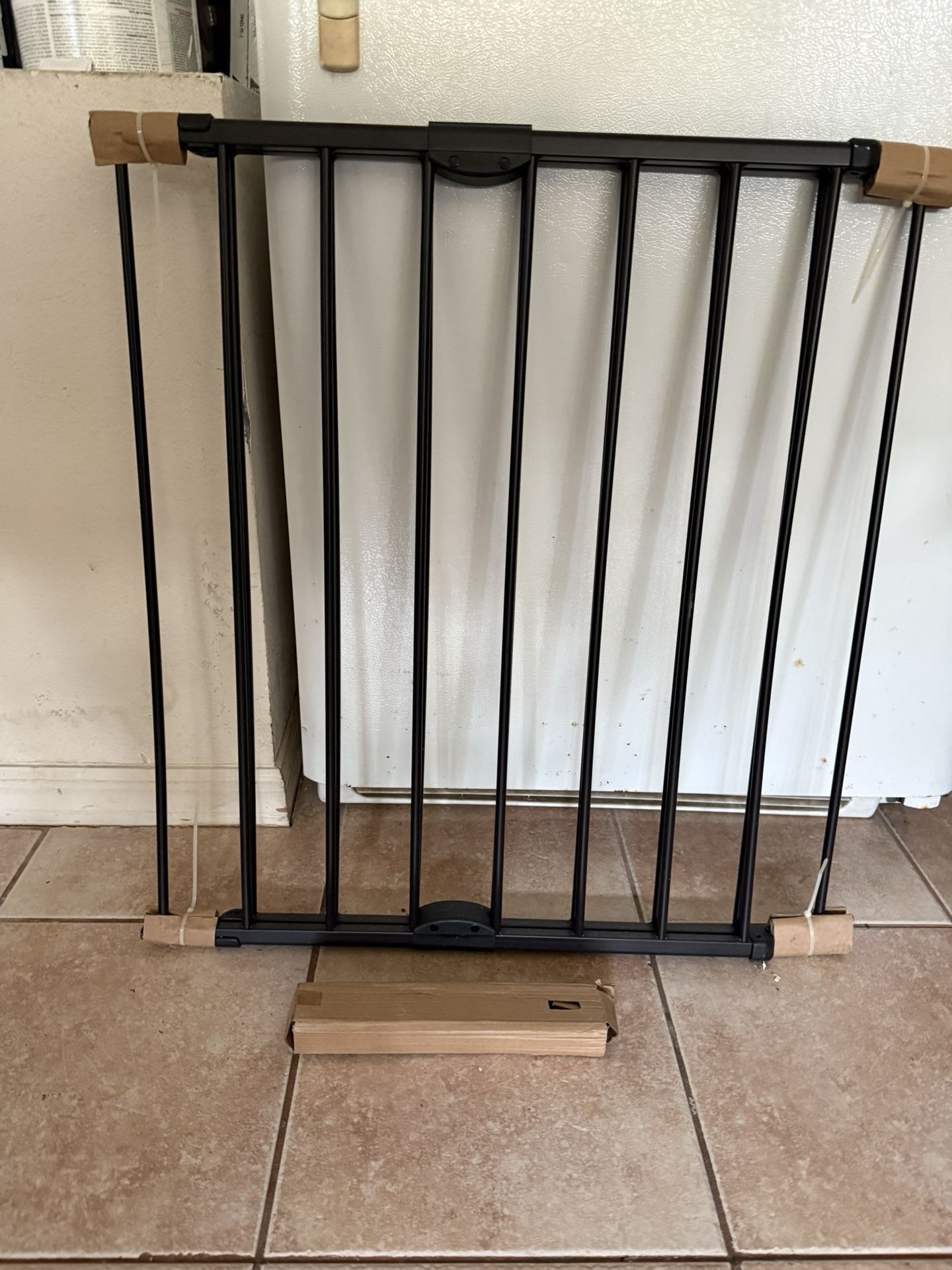Black Metal Safety Gate for baby or pets Brand New