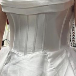 Elegant Bridal Gown 