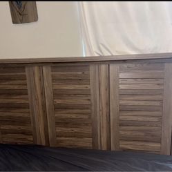 Headboard 