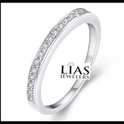New 18k White Gold Wedding Ring 