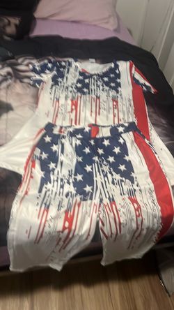 Women’s r w & b
