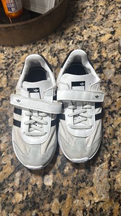 Adidas boys size 1