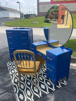 ANTIQUE MCM VANITY & 5 DRAWER DRESSER REFINISHED BRILLIANT BLUE & GOLD GLAMOROUS CHAIR INCLUDED