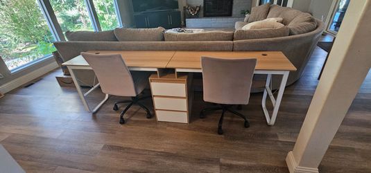 Desk with Chairs