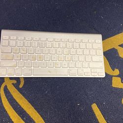 Apple Wireless Keyboard 