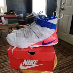 Lebron Soldier 11 Utramarine Sz 9.5 Great Cond. $85