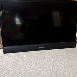 Insignia Flat Screen T.V 32 Inch 