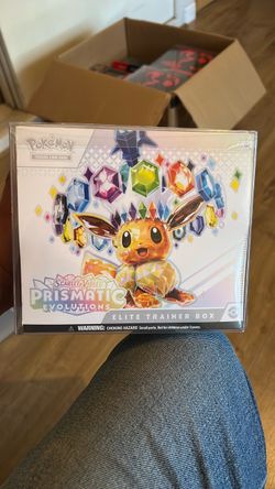 Pokémon Scarlet & Violet Prismatic Evolutions Elite Trainer Box