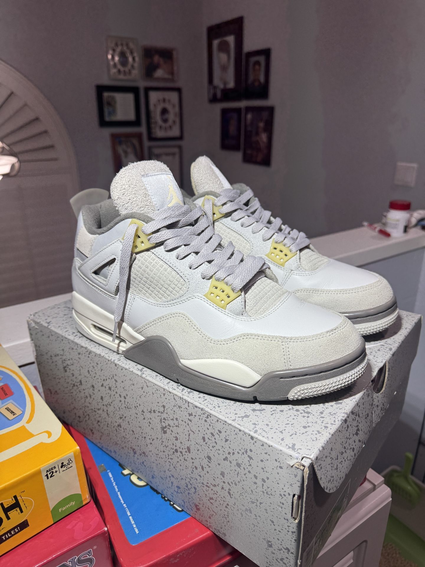 Jordan 4 Craft Photon Dust Size 12