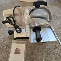 BERKEL FOOD SLICER WHITE BRAND NEW 220 ELECTRIC 9" INCH BLADE ADJUSTABLE THICKNESS