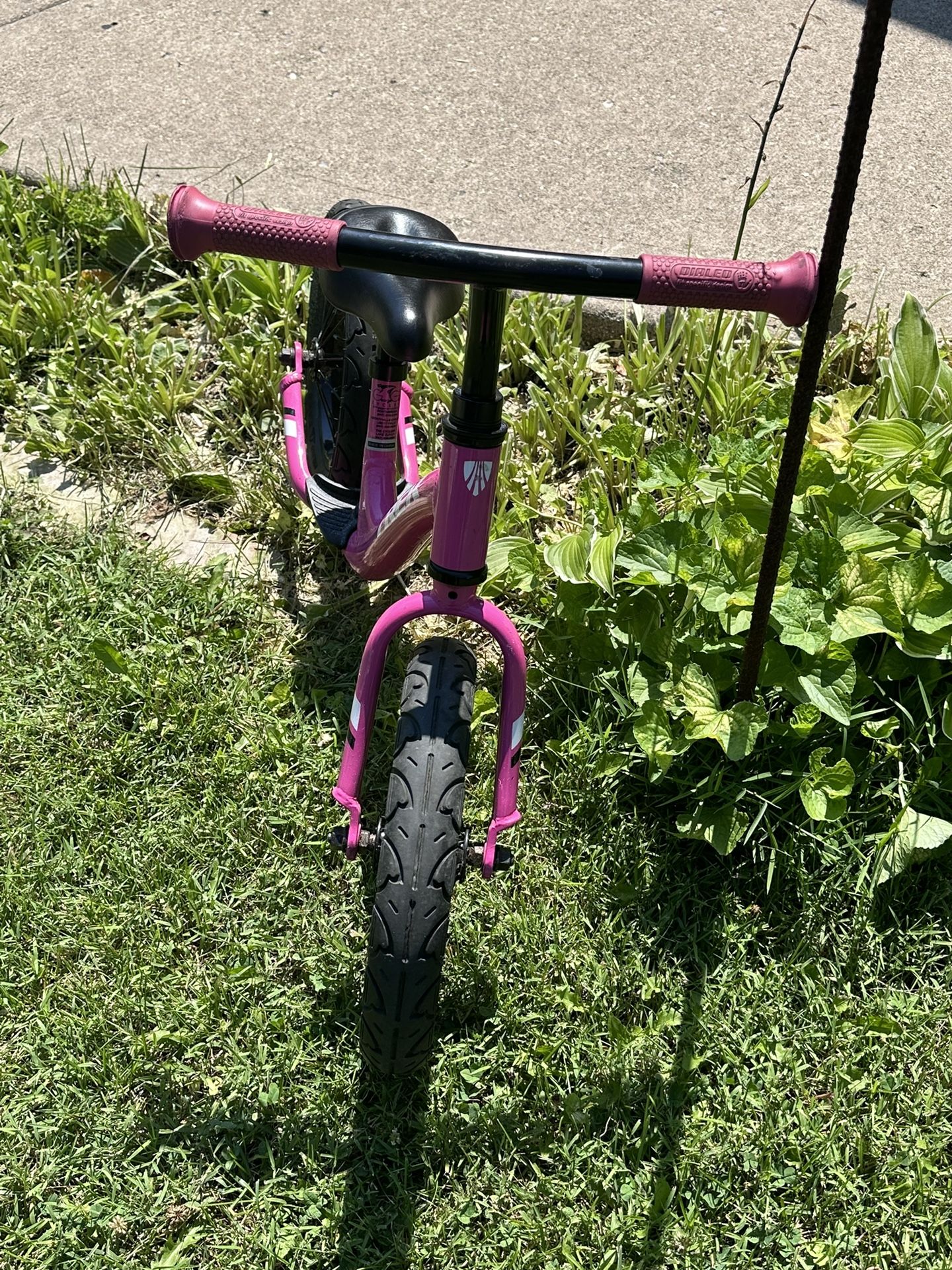 Trek Kickster Bike - Pink for Sale in Lincolnwood, IL - OfferUp