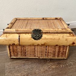 Vintage bamboo wicker rattan box with Lid