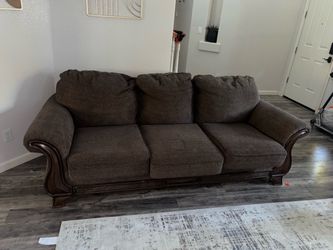 Pull out couch/bed