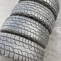 275 70 18 Tires Con 80% De Vida Las 4 De La Marca COOPER 