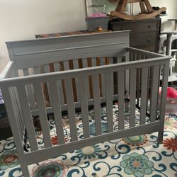 Delta grey children  6 in 1 crib