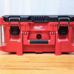 Milwaukee 22" Large Packout Box 