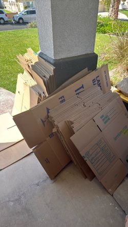Storage and moving boxes