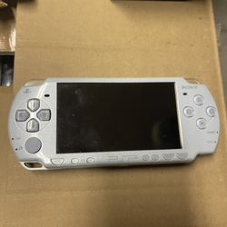 PSP 2000 Baby Blue PARTS ONLY 89122 Pick Up DOES NOT WORK NO TRABAJA