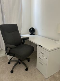 Good quality chair working desk